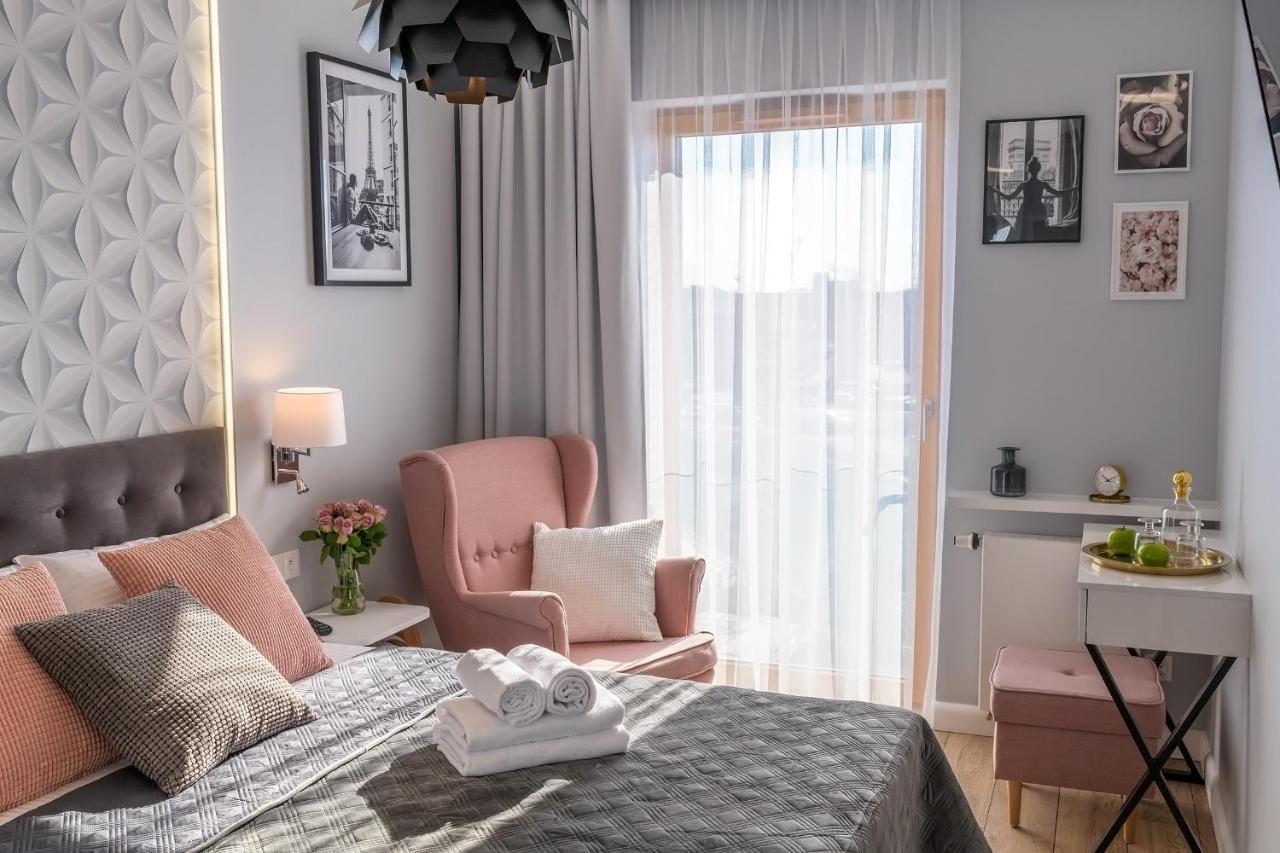 Athome Suites Krakow Ngoại thất bức ảnh